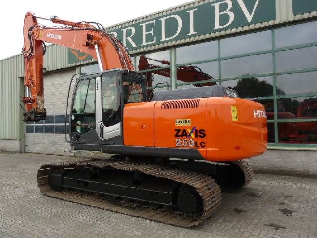 Kettenbagger van het type Hitachi ZX 250 LC-3, Gebrauchtmaschine in Roosendaal (Foto 4)