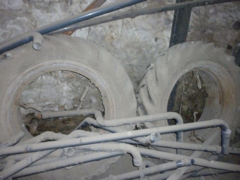 Reifen typu Sonstige 13,6-38", Gebrauchtmaschine v Egtved (Obrázok 1)