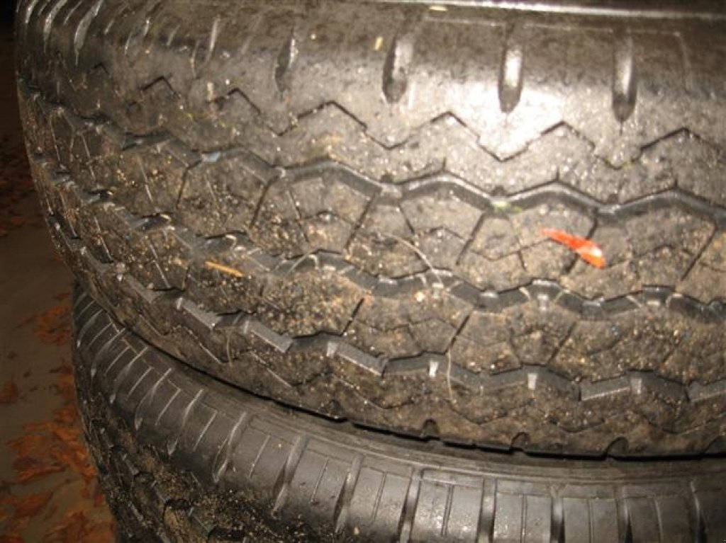 Rad от тип Continental Bridgestone 205/70R15 R623, Gebrauchtmaschine в Høng (Снимка 2)