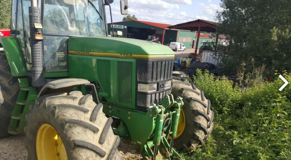 Oldtimer-Traktor typu John Deere 7700,  v Подворки (Obrázek 2)