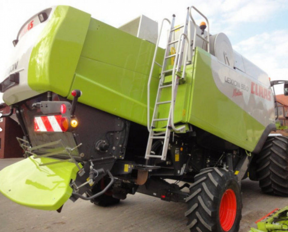 Oldtimer-Mähdrescher del tipo CLAAS Lexion 550 Montana, Neumaschine en Полтава (Imagen 2)