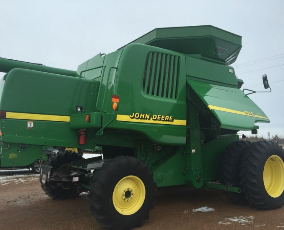 Oldtimer-Mähdrescher of the type John Deere 9650W, Neumaschine in Вінниця (Picture 5)