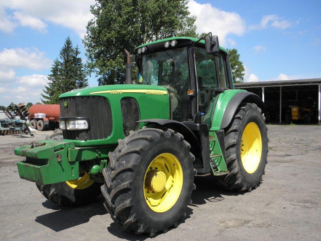 Oldtimer-Traktor του τύπου John Deere 6920, Neumaschine σε Київ (Φωτογραφία 5)