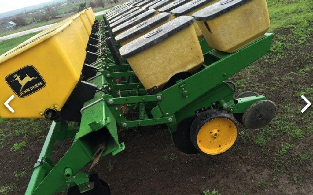 Direktsaatmaschine du type John Deere 7000,  en Одеса (Photo 1)