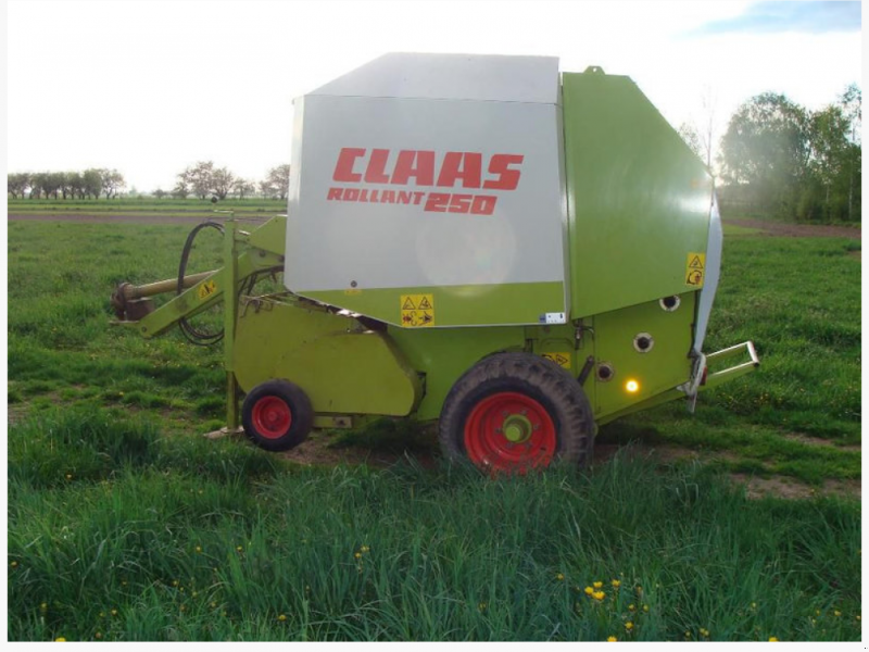 Rundballenpresse tipa CLAAS Rollant 250,  u Луцьк (Slika 1)