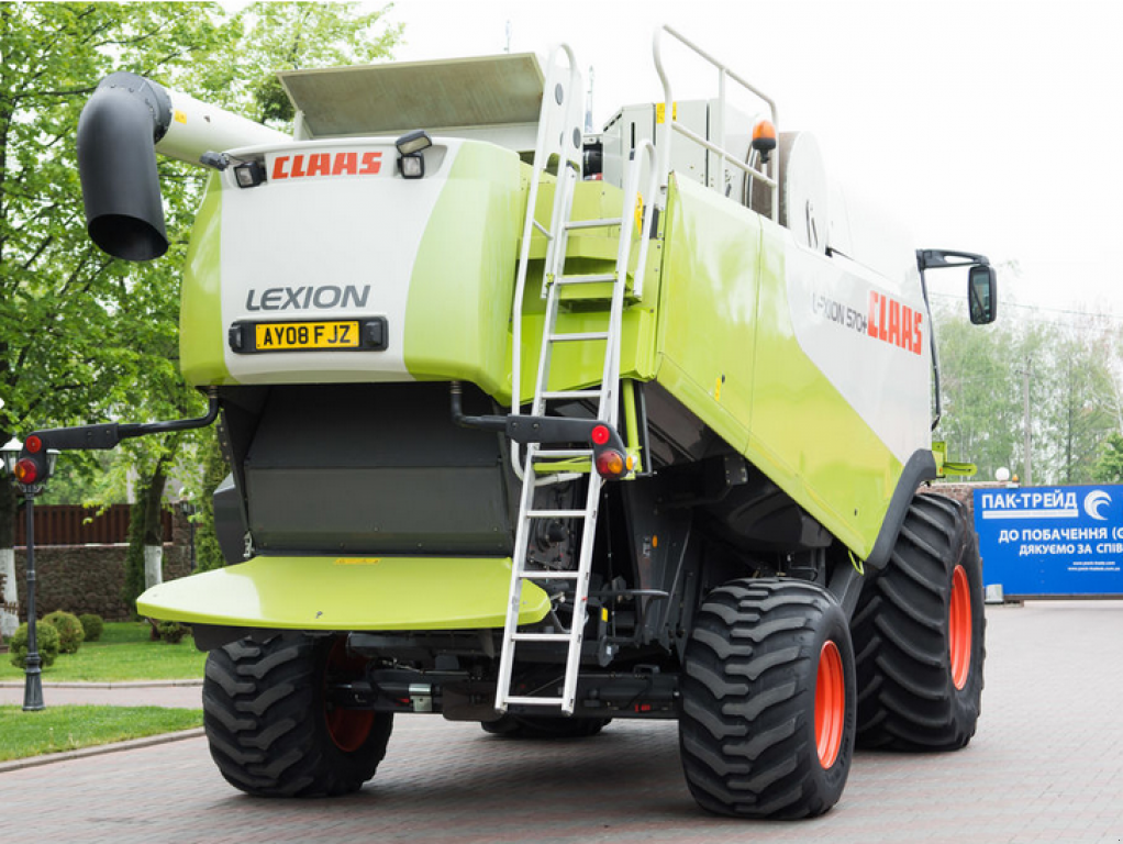 Oldtimer-Mähdrescher of the type CLAAS Lexion 570, Neumaschine in Житомир (Picture 7)