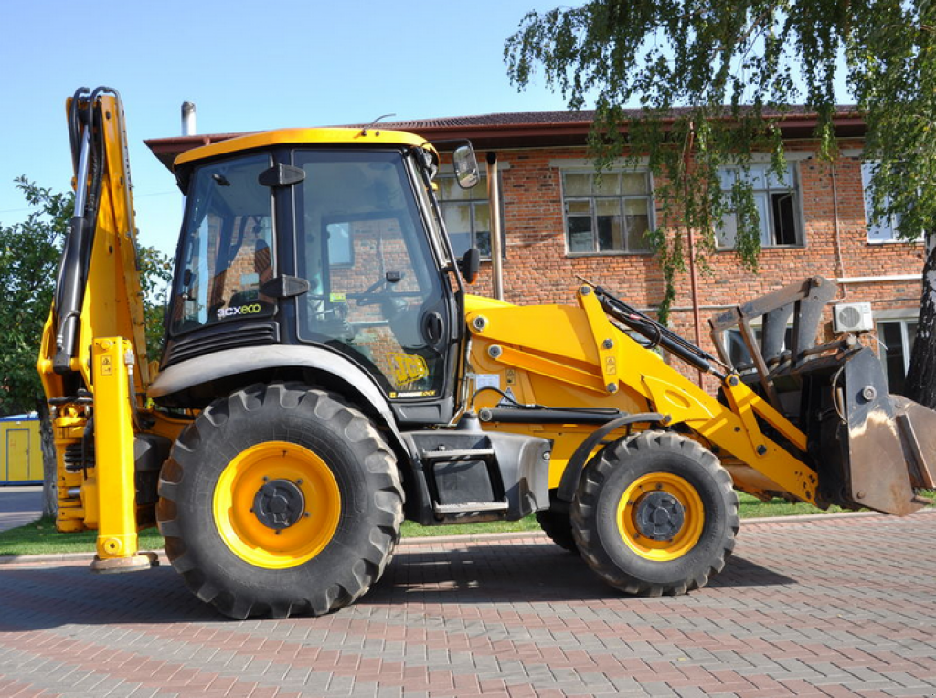 Frontlader tipa JCB 3CX, Neumaschine u Житомир (Slika 2)