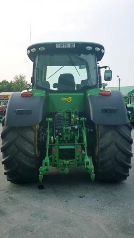 Oldtimer-Traktor του τύπου John Deere 8320R, Neumaschine σε Звенигородка (Φωτογραφία 3)