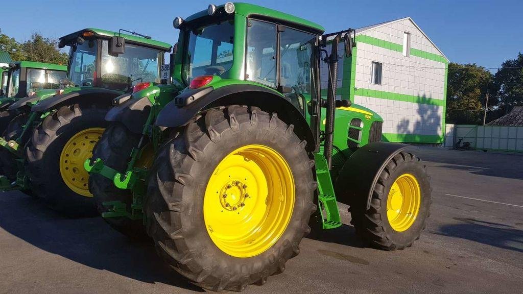 Oldtimer-Traktor del tipo John Deere 7530 Premium, Neumaschine In Звенигородка (Immagine 4)