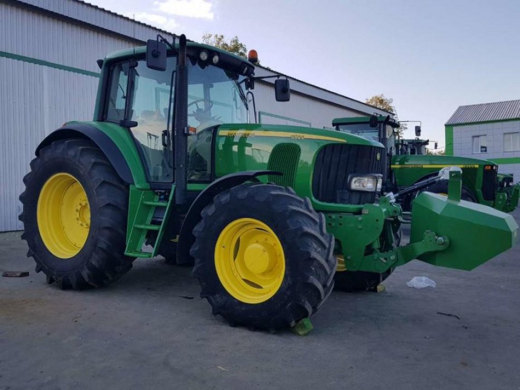 Oldtimer-Traktor Türe ait John Deere 6920, Neumaschine içinde Звенигородка (resim 7)