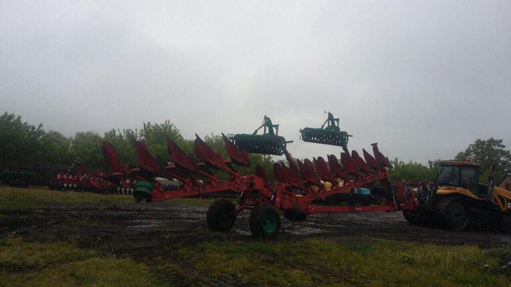 Scheibenpflug van het type Kverneland RX 100,  in Дніпропетровськ (Foto 1)