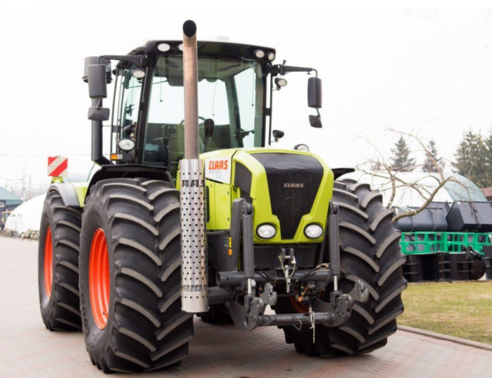 Oldtimer-Traktor van het type CLAAS Xerion 3800, Neumaschine in Житомир (Foto 6)