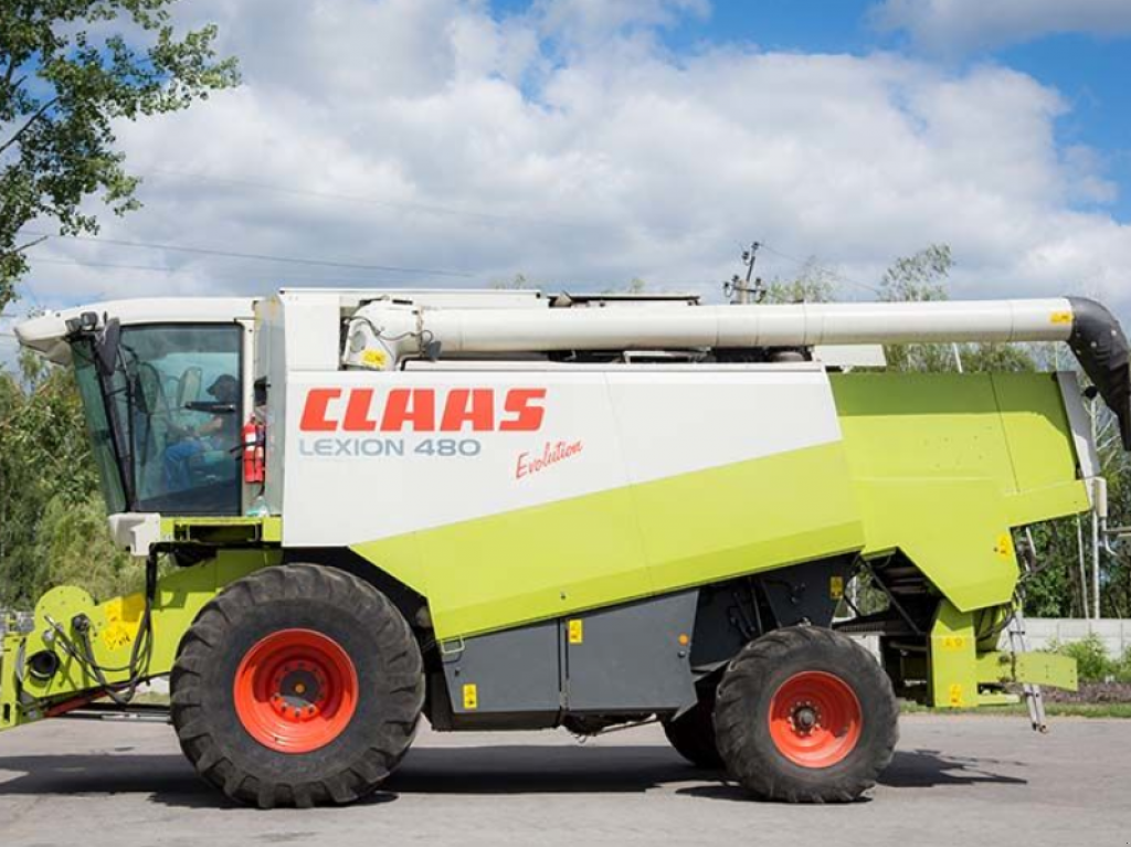 Oldtimer-Mähdrescher del tipo CLAAS Lexion 480, Neumaschine en Житомир (Imagen 3)