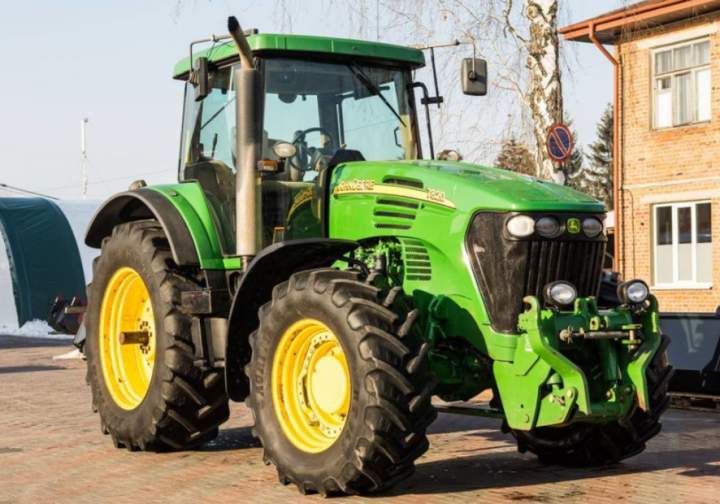 Oldtimer-Traktor del tipo John Deere 7820, Neumaschine en Житомир (Imagen 1)