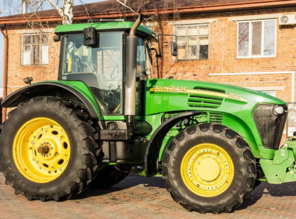 Oldtimer-Traktor of the type John Deere 7820, Neumaschine in Житомир (Picture 3)