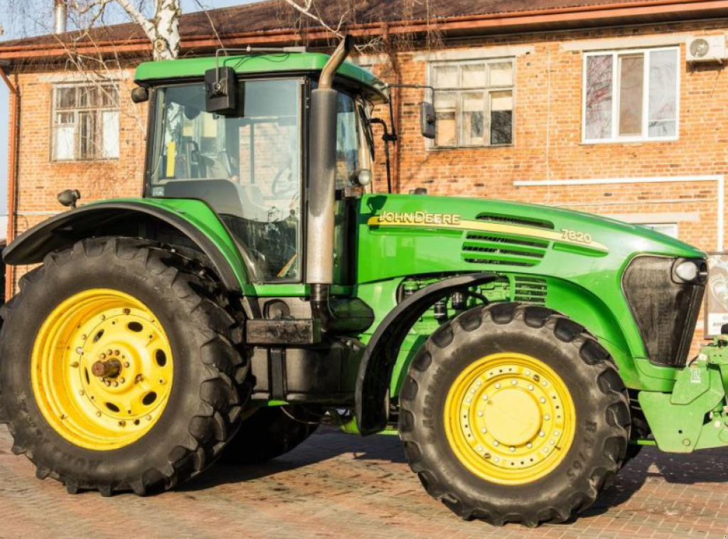 Oldtimer-Traktor Türe ait John Deere 7820, Neumaschine içinde Житомир (resim 3)