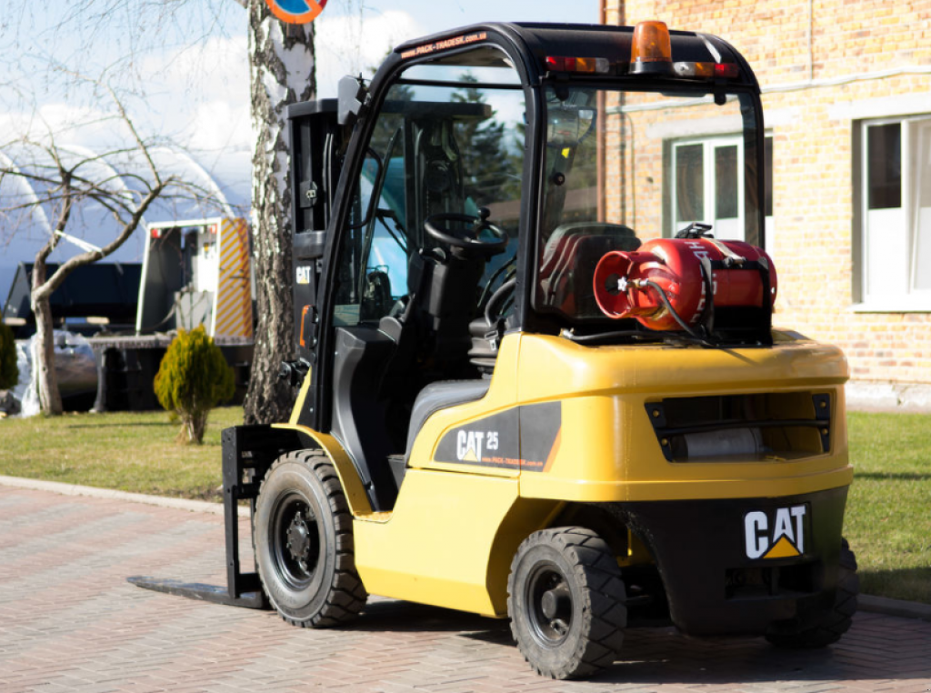 Gabelstapler of the type Caterpillar GP25N,  in Житомир (Picture 3)