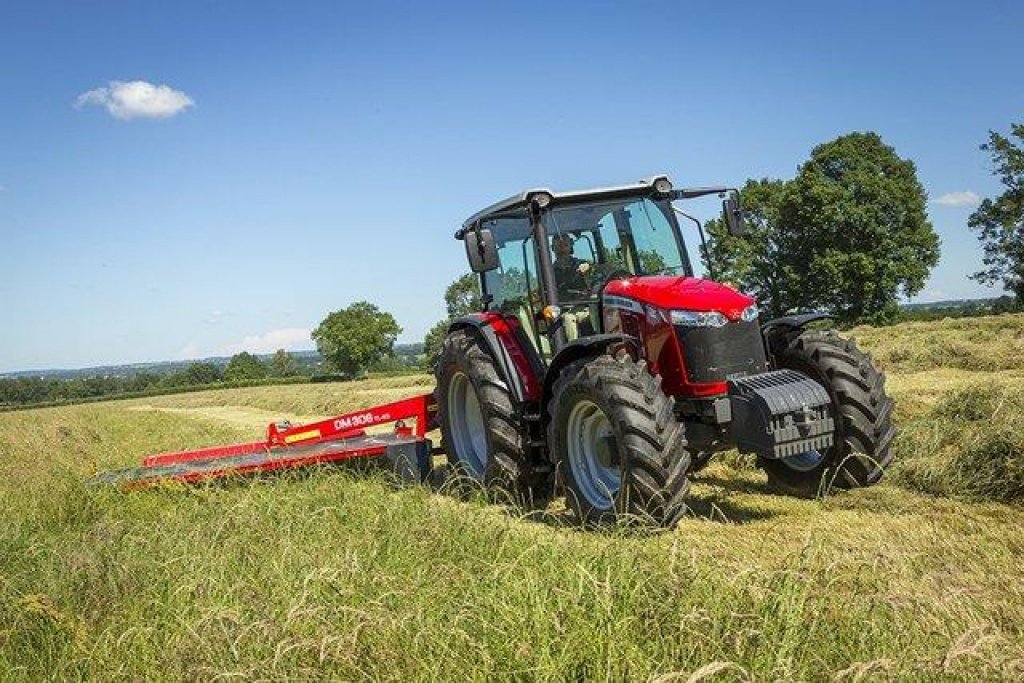 Oldtimer-Traktor van het type Massey Ferguson 6713,  in Луцьк (Foto 3)