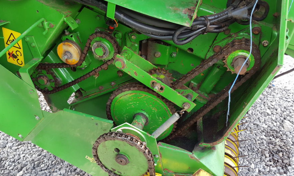 Rundballenpresse del tipo John Deere 590,  en Струмівка (Imagen 8)