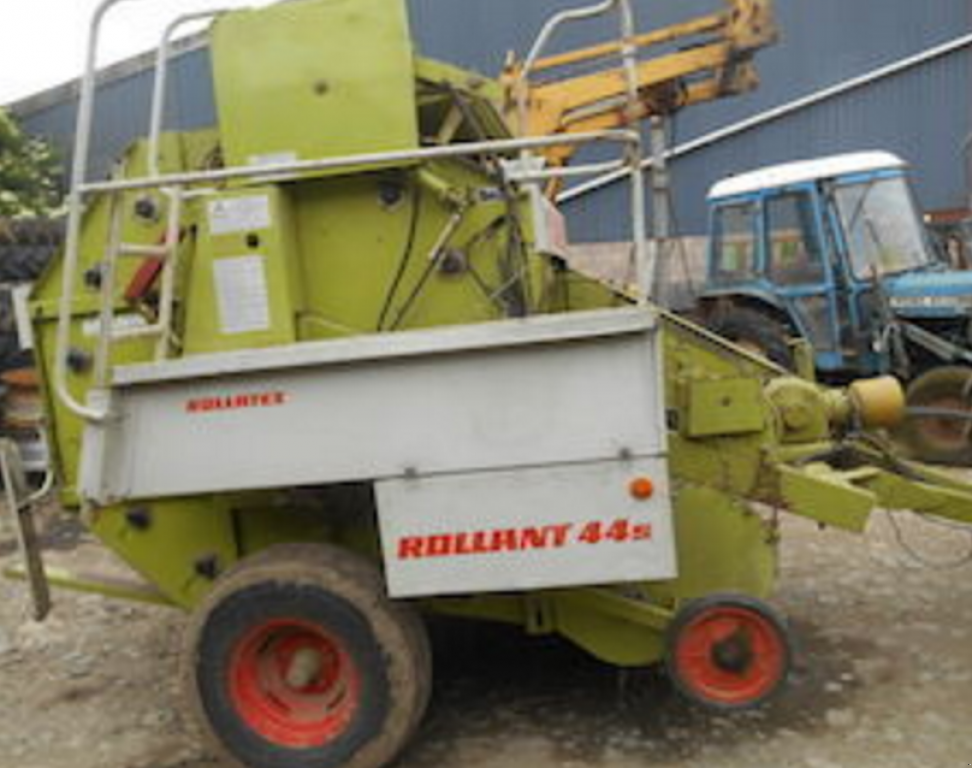 Rundballenpresse typu CLAAS Rollant 44S,  v Струмівка (Obrázok 1)