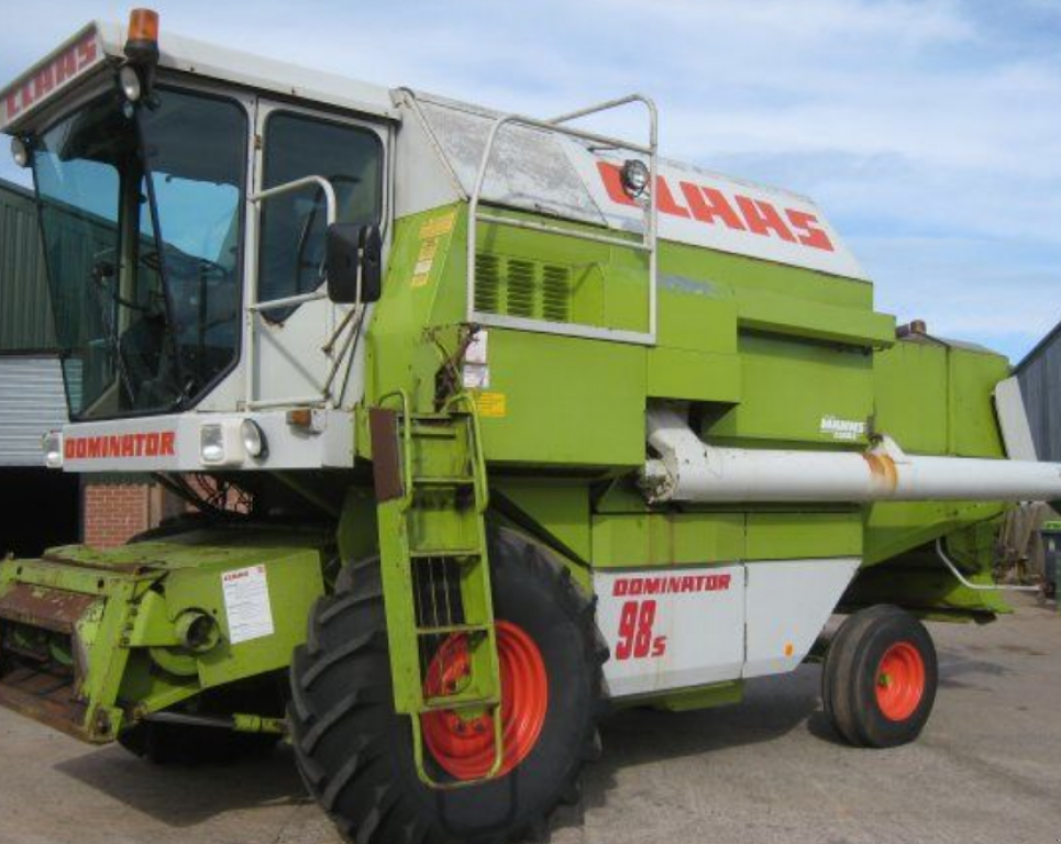 Oldtimer-Mähdrescher of the type CLAAS Dominator 98 S, Neumaschine in Струмівка (Picture 7)