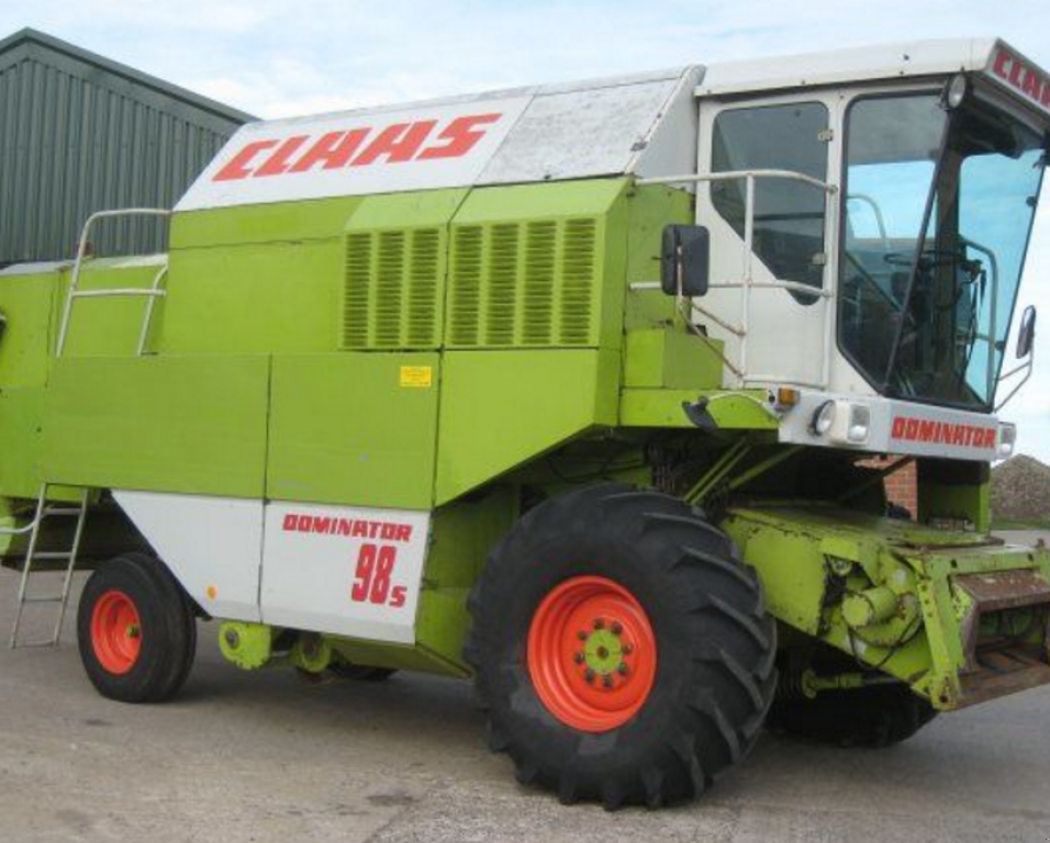 Oldtimer-Mähdrescher of the type CLAAS Dominator 98 S, Neumaschine in Струмівка (Picture 1)