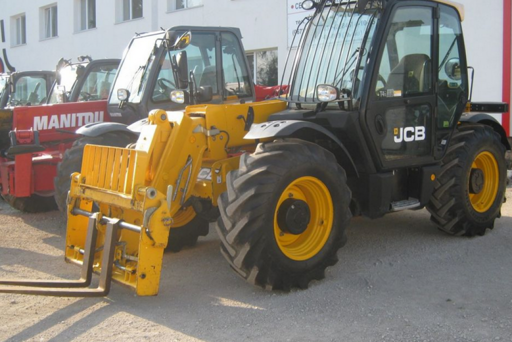 Teleskopstapler του τύπου JCB 531-70, Neumaschine σε Волочиськ (Φωτογραφία 1)