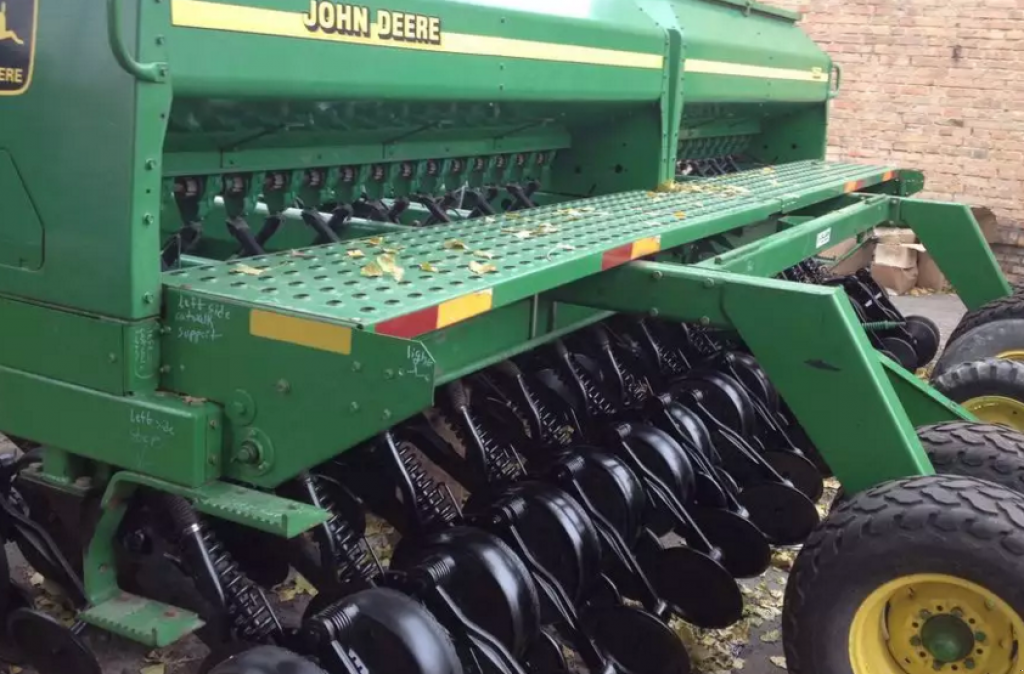 Direktsaatmaschine del tipo John Deere 1590,  In Київ (Immagine 3)