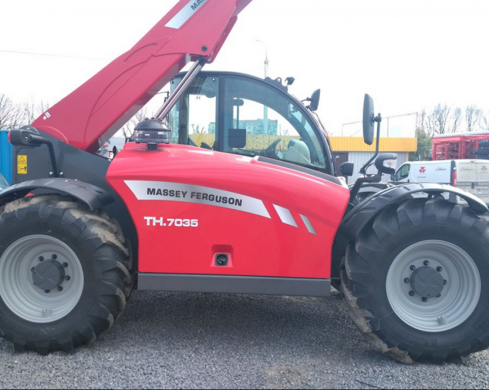 Teleskopstapler of the type Massey Ferguson 7035, Neumaschine in Київ (Picture 2)