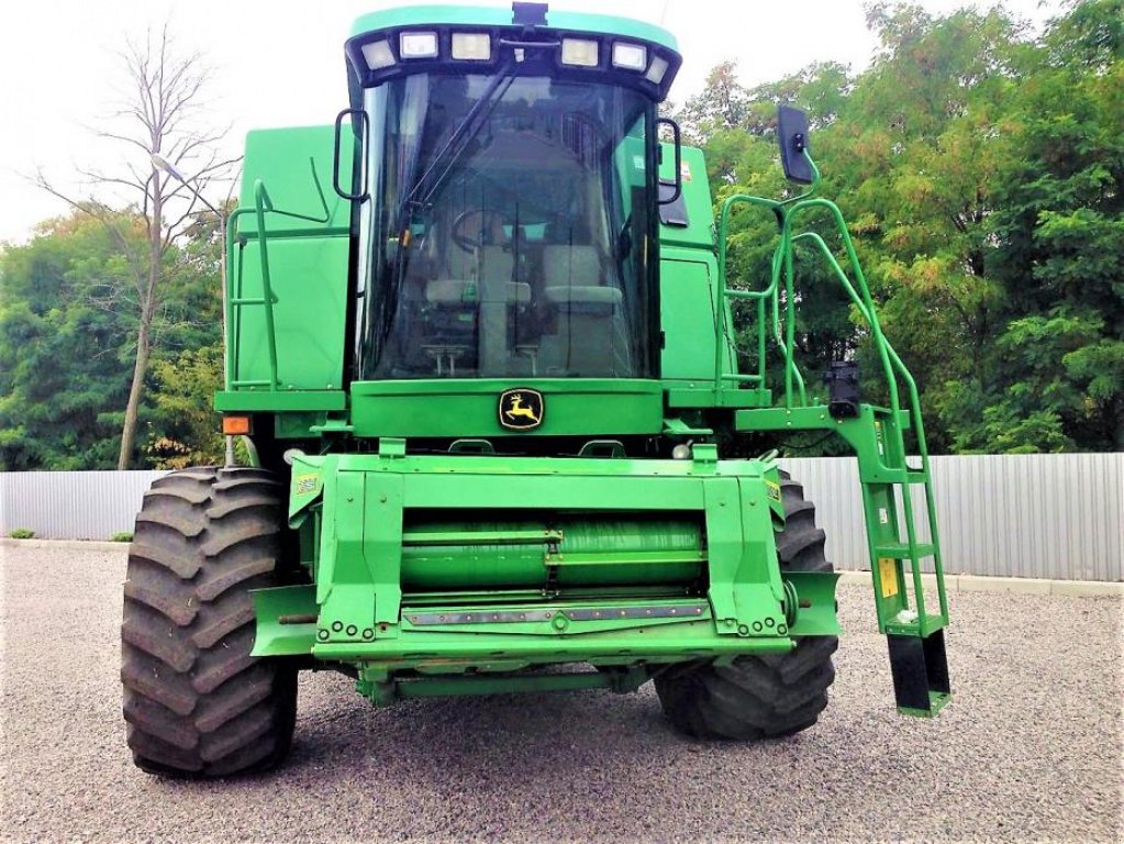 Oldtimer-Mähdrescher typu John Deere 9660 STS Bullet Rotor,  v Київ (Obrázek 1)