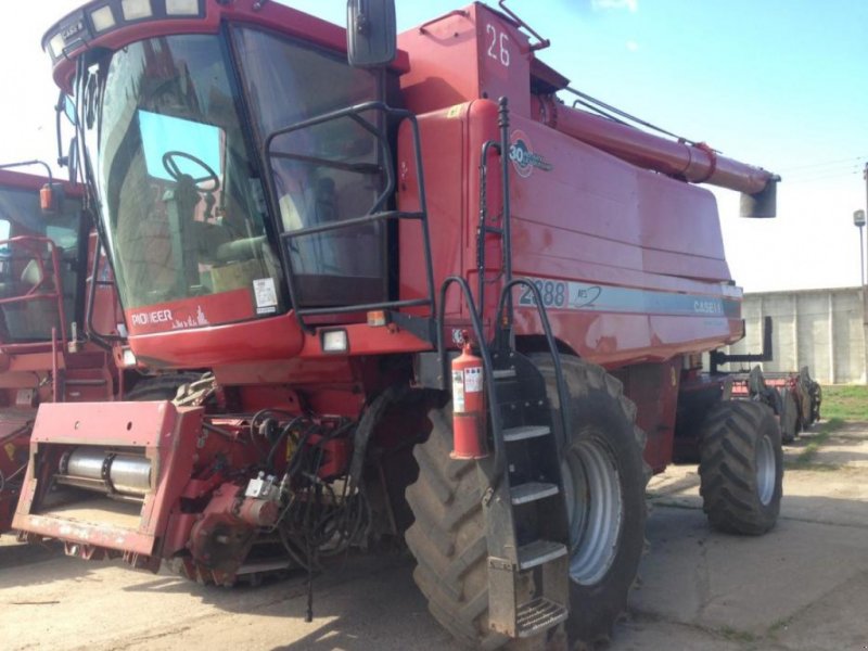 Oldtimer-Mähdrescher of the type Case IH Axial Flow 2388, Neumaschine in Київ (Picture 1)
