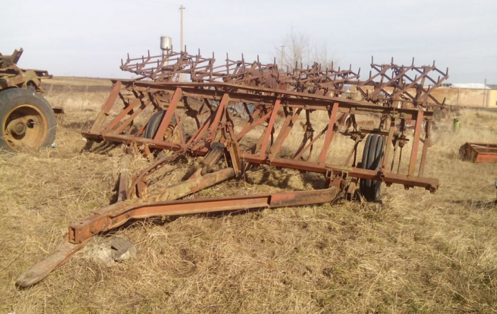 Kartoffelpflegetechnik van het type CHERVONA ZIRKA КПС-4,  in Рівне (Foto 1)