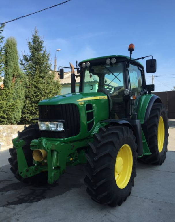 Oldtimer-Traktor του τύπου John Deere 6930, Neumaschine σε Звенигородка (Φωτογραφία 4)