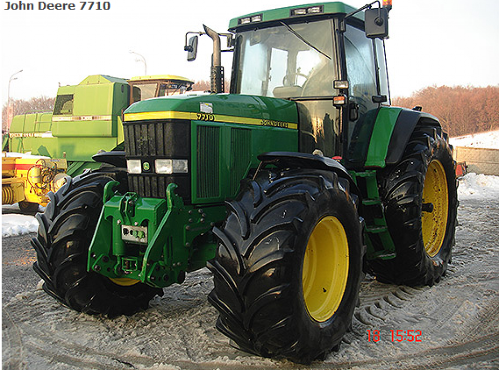 Oldtimer-Traktor del tipo John Deere 7710, Neumaschine en Рівне (Imagen 5)