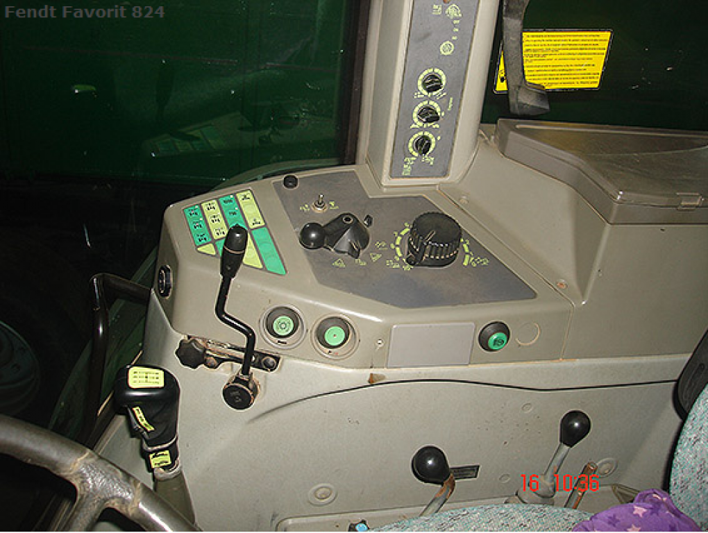 Oldtimer-Traktor of the type Fendt Favorit 824, Neumaschine in Рівне (Picture 5)