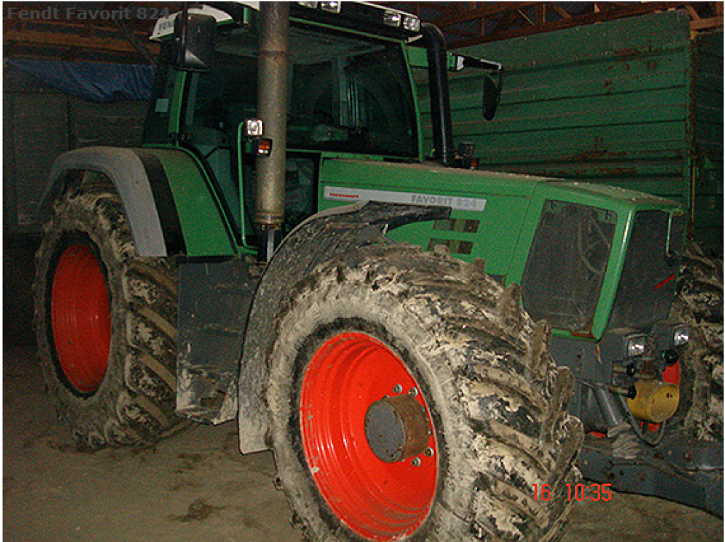 Oldtimer-Traktor of the type Fendt Favorit 824, Neumaschine in Рівне (Picture 2)
