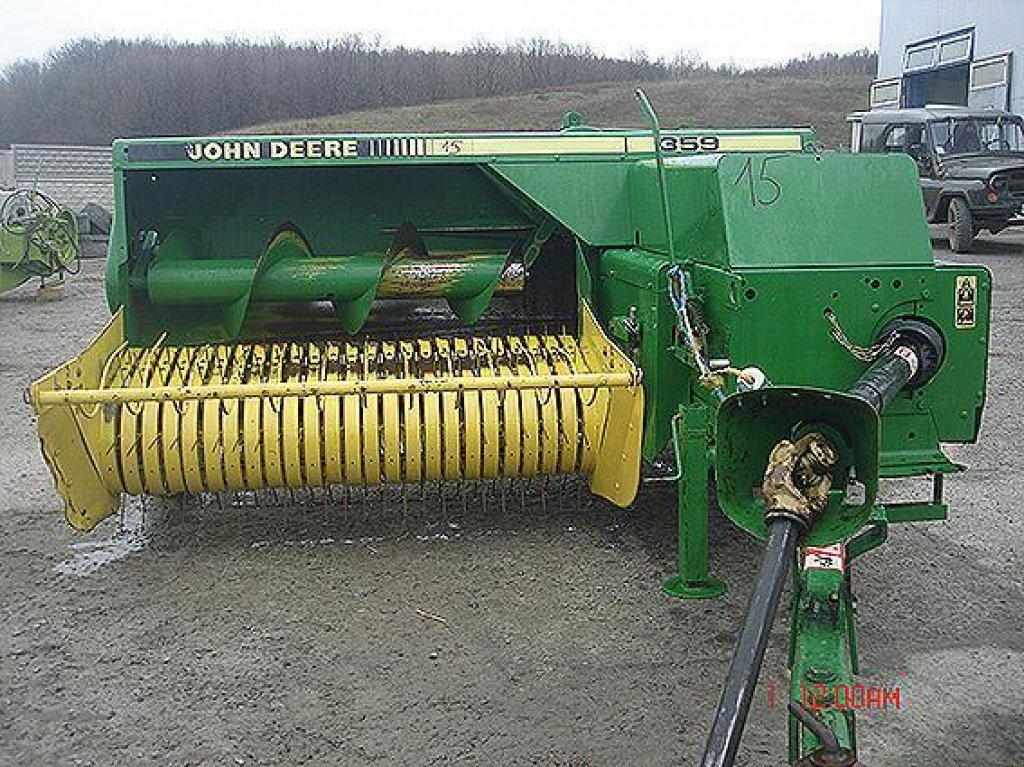 Hochdruckpresse typu John Deere 359,  v Рівне (Obrázek 1)