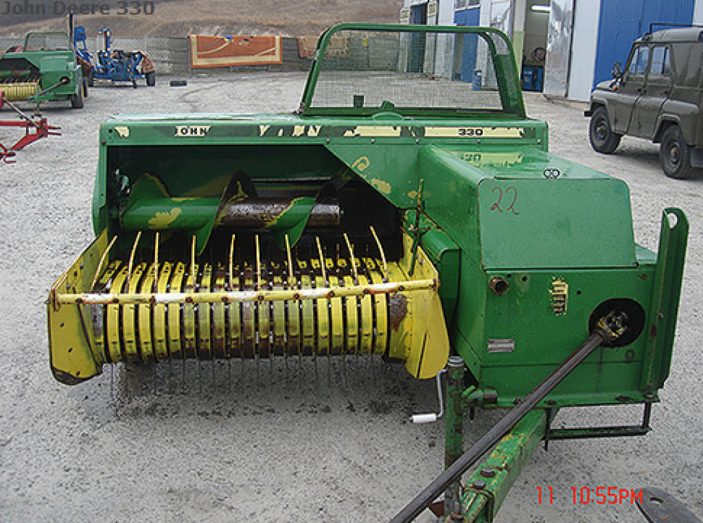 Hochdruckpresse typu John Deere 330,  v Рівне (Obrázok 1)