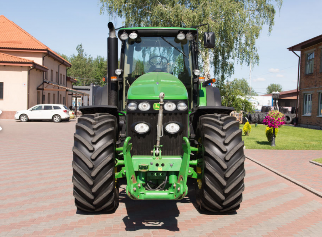 Oldtimer-Traktor typu John Deere 8530,  v Луцьк (Obrázek 7)