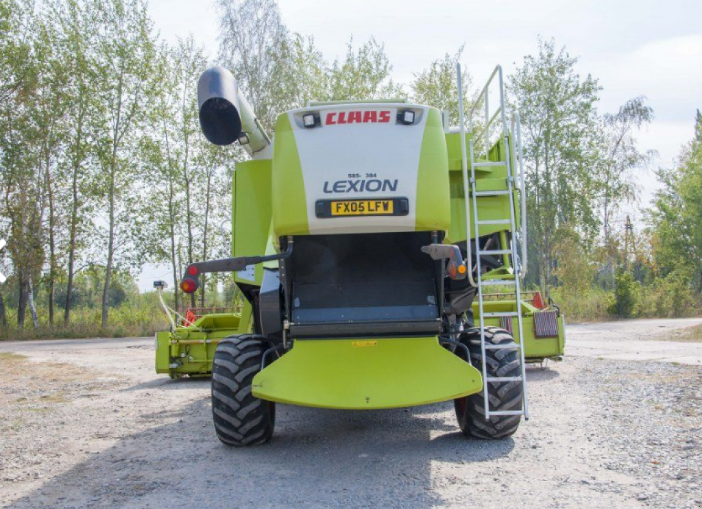 Oldtimer-Mähdrescher Türe ait CLAAS Lexion 570, Neumaschine içinde Луцьк (resim 5)