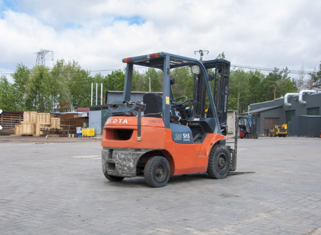 Gabelstapler van het type Toyota 42-7FGF25,  in Луцьк (Foto 3)