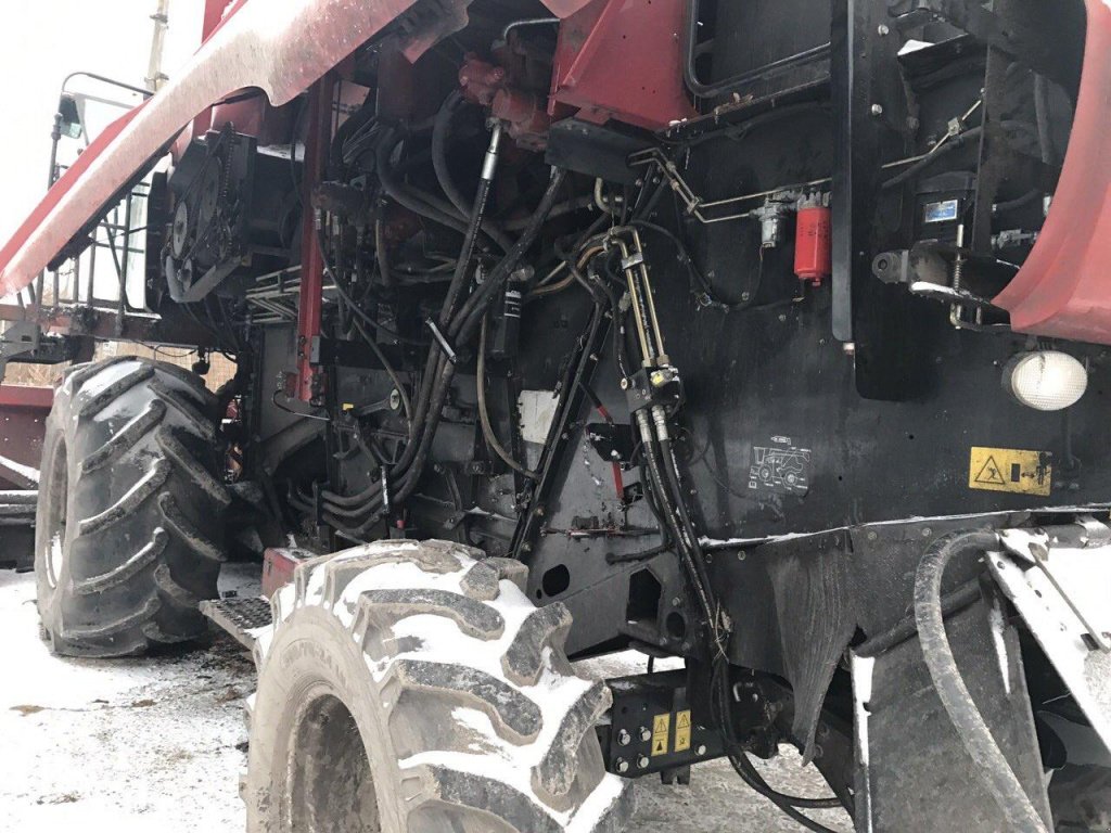 Oldtimer-Mähdrescher van het type Case IH Axial Flow 5088, Neumaschine in Київ (Foto 3)