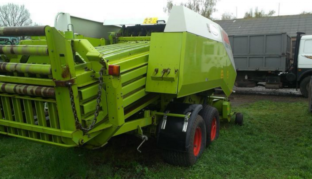 Hochdruckpresse typu CLAAS Quadrant 2200 RC,  v Київ (Obrázek 7)