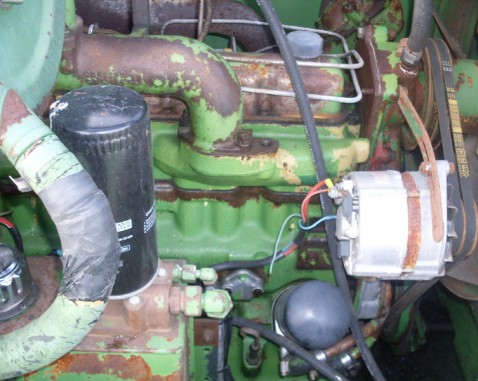 Oldtimer-Mähdrescher du type John Deere 1075, Neumaschine en Чернівці (Photo 8)