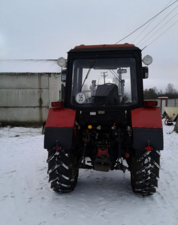 Oldtimer-Traktor Türe ait Belarus Беларус-820, Neumaschine içinde Стара Вижівка (resim 4)