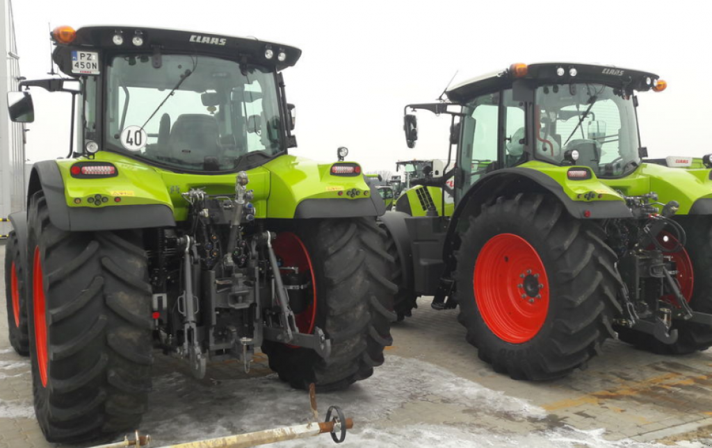 Oldtimer-Traktor του τύπου CLAAS Arion 430 CIS, Neumaschine σε Івано-Франківськ (Φωτογραφία 3)