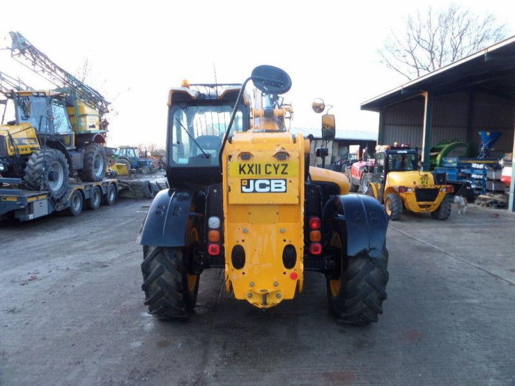 Teleskopstapler des Typs JCB 533-105, Neumaschine in Київ (Bild 4)