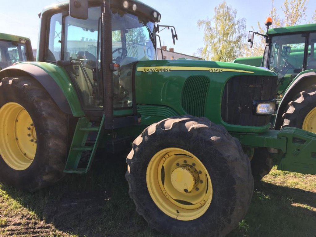 Oldtimer-Traktor del tipo John Deere 6620, Neumaschine In Ковель (Immagine 7)