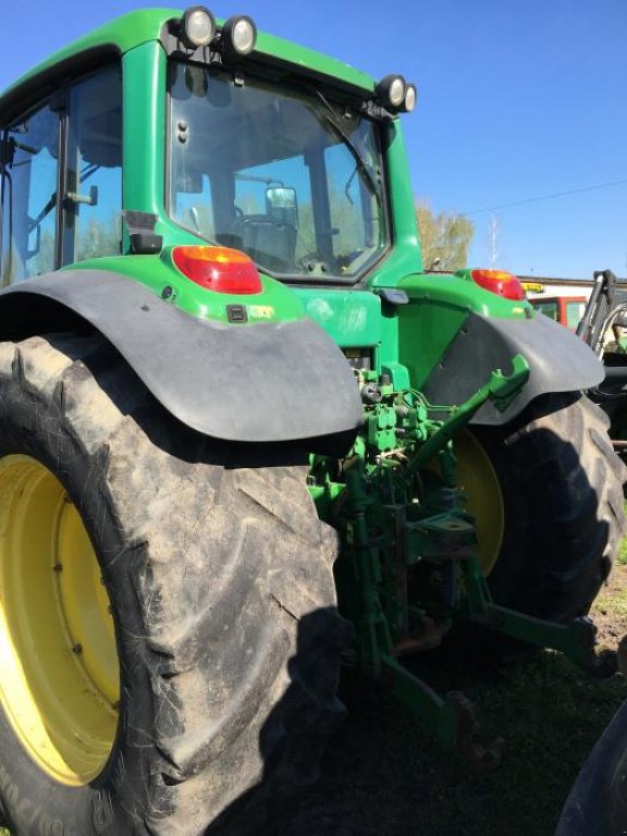 Oldtimer-Traktor des Typs John Deere 6620, Neumaschine in Ковель (Bild 3)