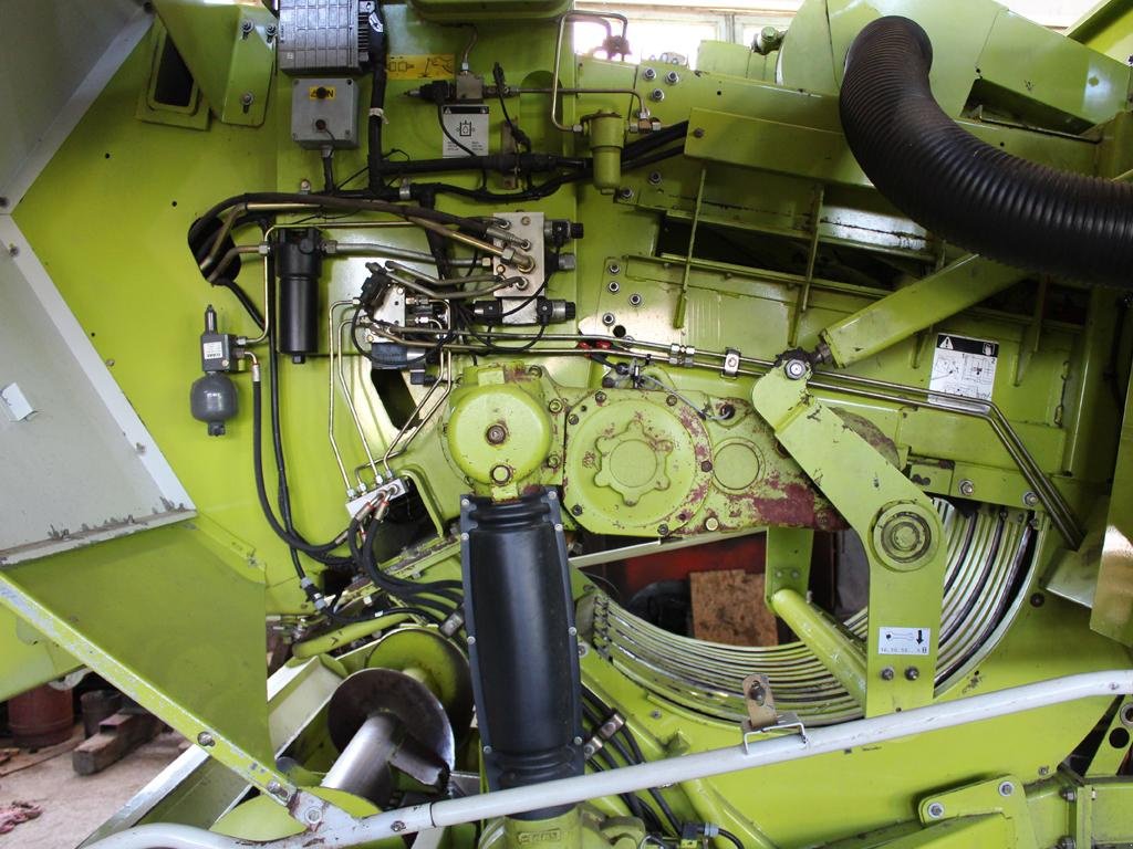 Hochdruckpresse del tipo CLAAS Quadrant 2100,  In Ковель (Immagine 4)